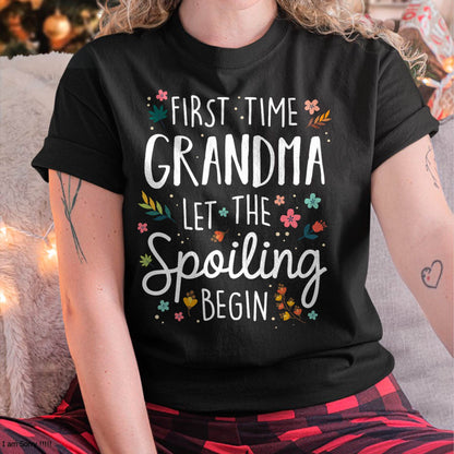 FIRST TIME GRANDMA T-SHIRT – PERFECT GIFT FOR NEW GRANDMAS - tracy00 (SKU8-GRA00)