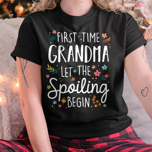 FIRST TIME GRANDMA T-SHIRT – PERFECT GIFT FOR NEW GRANDMAS - tracy00 (SKU8-GRA00)