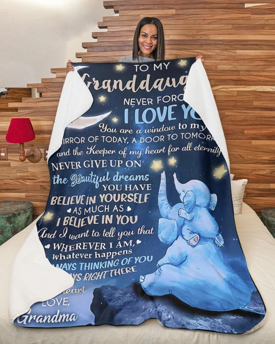 BLANKET FOR GRANDDAUGHTER – COMFORT & WARMTH GIFT FROM GRANDMA  Sherpa Fleece Quilt Blanket tracy00 (SKU-CHAU-B20)