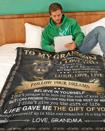 BLANKET FOR GRANDSON – COMFORT & WARMTH GIFT FROM GRANDMA  Sherpa Fleece Quilt Blanket tracy00 (SKUB09-43)