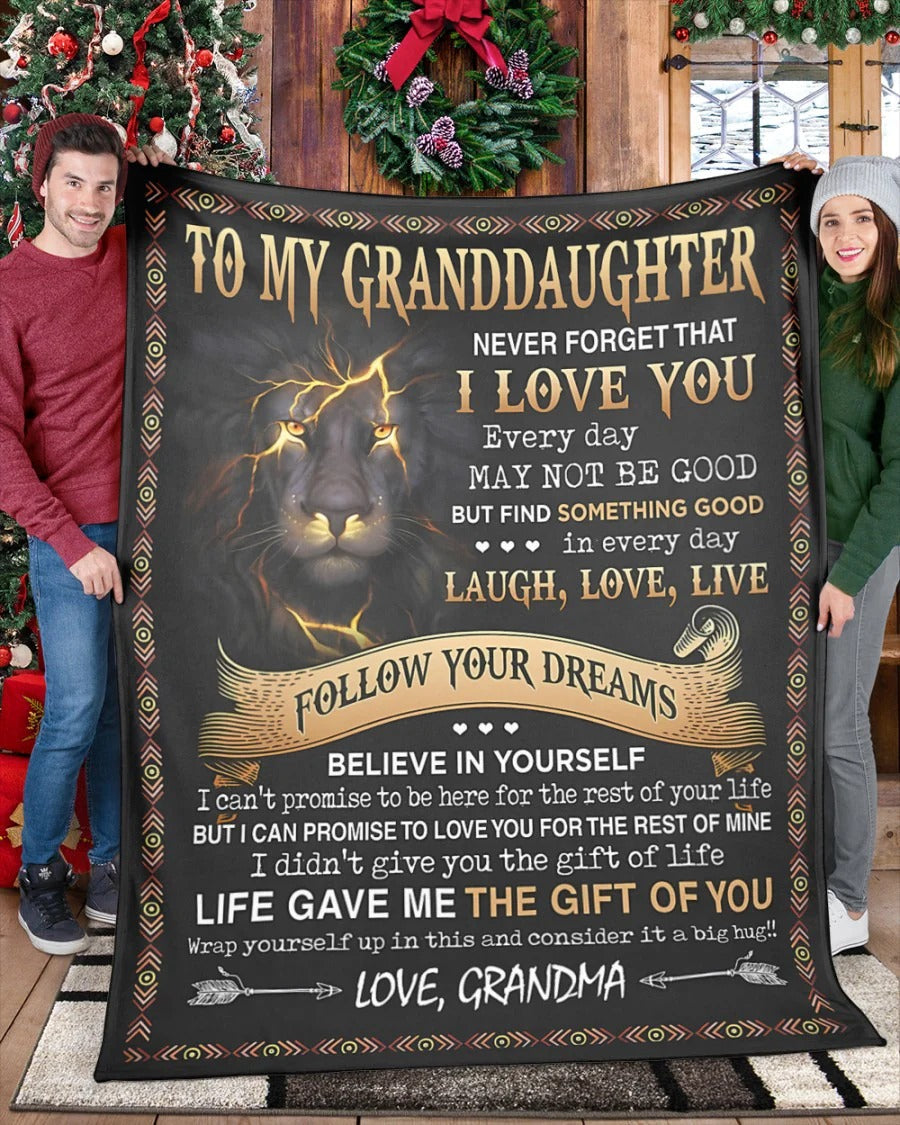 BLANKET FOR GRANDDAUGHTER – COMFORT & WARMTH GIFT FROM GRANDMA  Sherpa Fleece Quilt Blanket tracy00 (SKUB09-41)