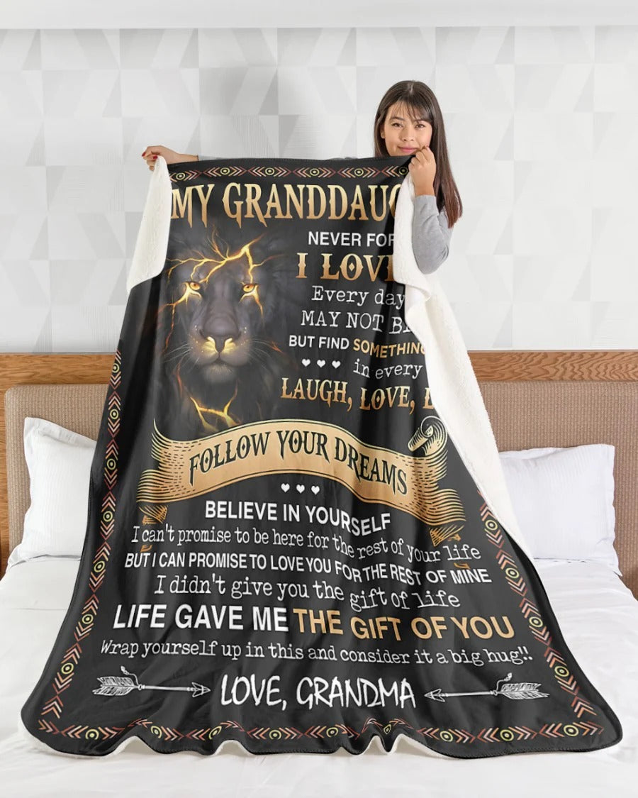 BLANKET FOR GRANDDAUGHTER – COMFORT & WARMTH GIFT FROM GRANDMA  Sherpa Fleece Quilt Blanket tracy00 (SKUB09-41)