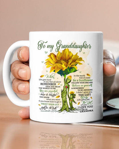 TO GRANDDAUGHTER MUG 02 - GIFT FROM GRANDMA - tracy00