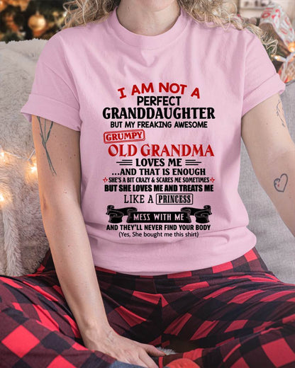 I AM NOT A PERFECT GRANDDAUGHTER  - GIFT FROM GRANDMA -tracy00 - (SKU2606-381-00)