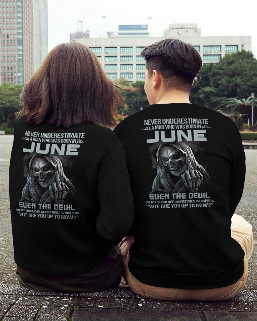 JUNE - NEVER UNDERESTIUNDER A MAN - T-SHIRT FOR MAN - XUAN06 (SKU08-05-06)
