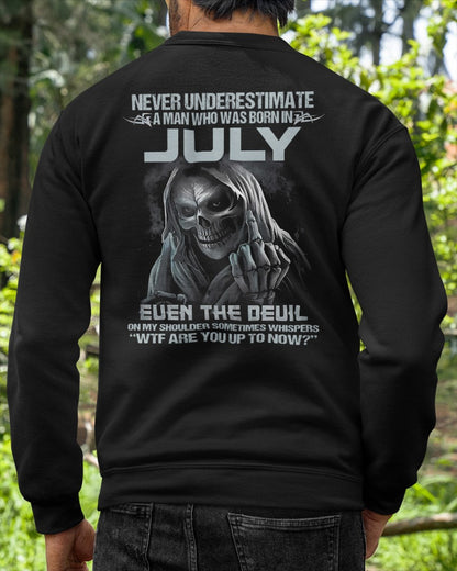 JULY - NEVER UNDERESTIUNDER A MAN - T-SHIRT FOR MAN - XUAN07 (SKU08-05-07)