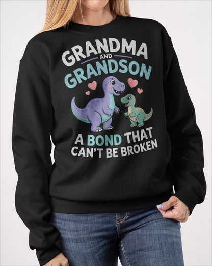 GRANDMA AND GRANDSON A BOND THAT CAN'T BE BROKEN DINOSAUR UNISEX T-SHIRT tracy00 (SKU-GMS4)